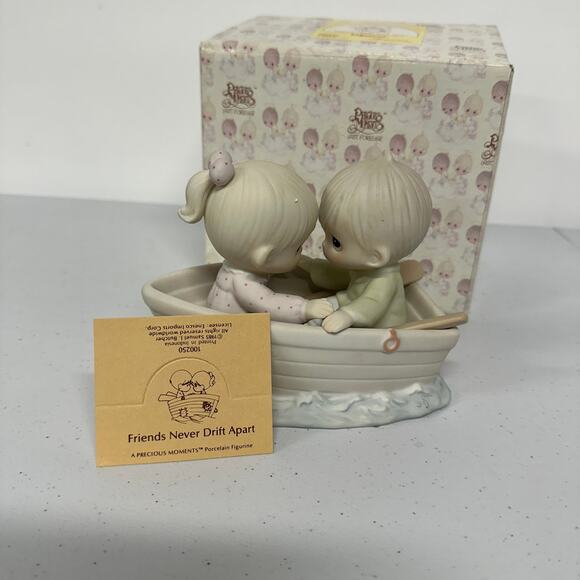 Vintage 1985, Precious Moments "Friends Never Drift Apart" Figurine - Picture 3 of 7